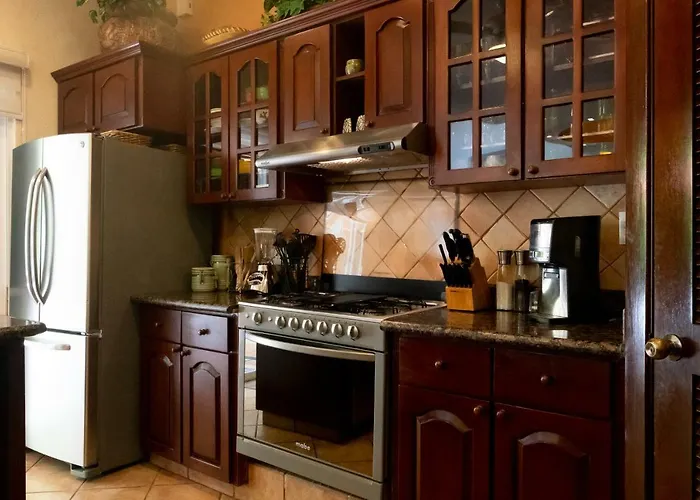 Casa Cascada - 3 Bdrm House For 6, Close To The