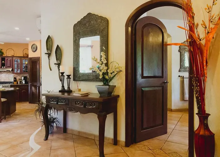 Casa Cascada - 3 Bdrm House For 6, Close To The Сasa de vacaciones *